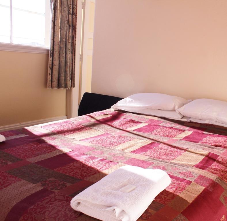 New City Hotel Christchurch Room photo